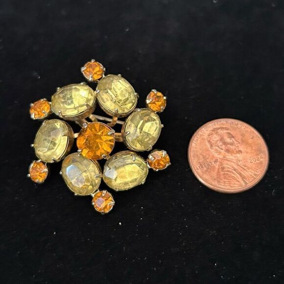 Vintage Coro Swirl Brooch Pin Women's OS Citrine Topaz Rhinestone 60s Signed - Picture 1 of 10